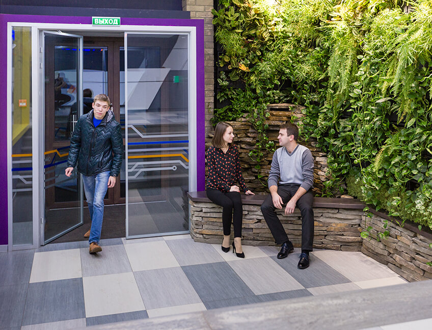 Тензор Кострома: вход в офис, холл.