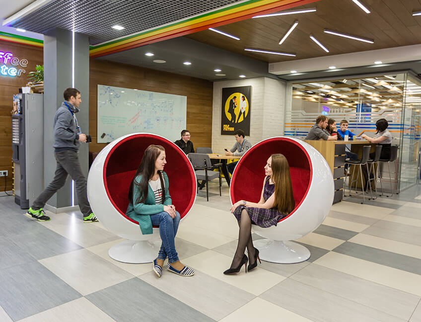 Зона отдыха в офисе Тензора в Костроме: комфортный отдых для программистов,  дизайнеров, менеджеров.