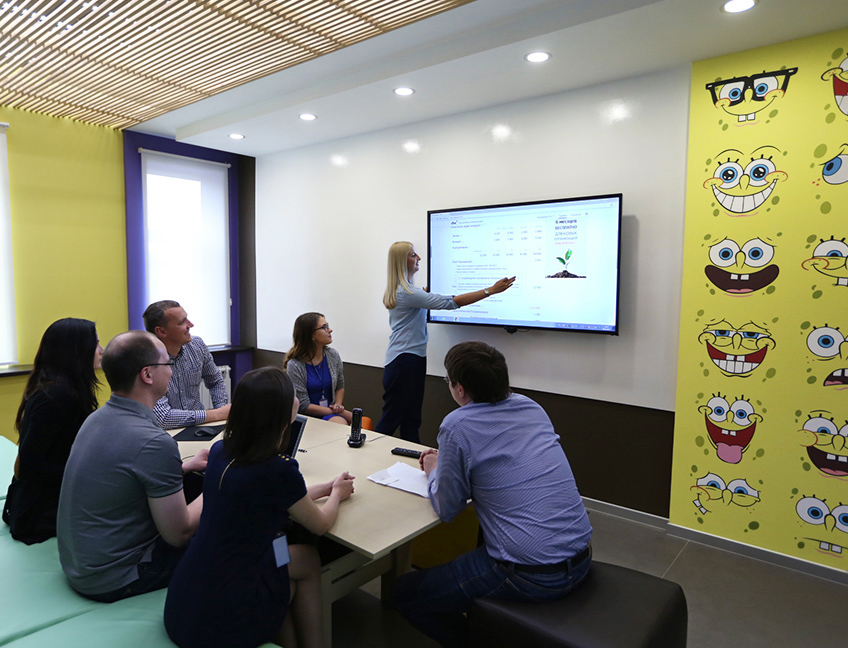 Тензор Санкт-Петербург, современная переговорная комната Губка Боб.