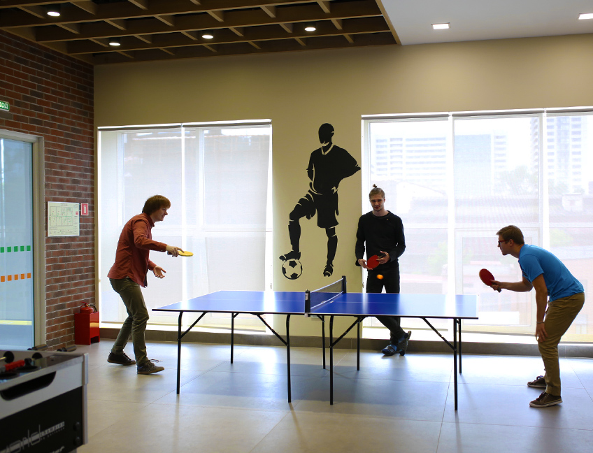 Тензор Санкт-Петербург: зона отдыха, настольный теннис.